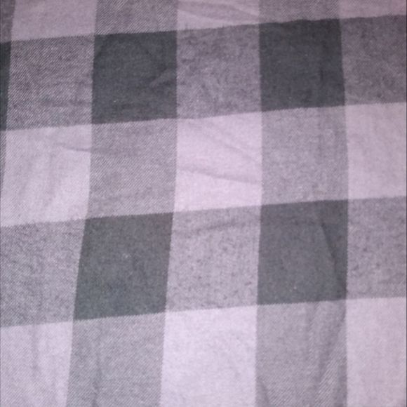 Eliot Purple And Black Button Up Flannel 💜🖤👀 !! - Picture 10 of 11